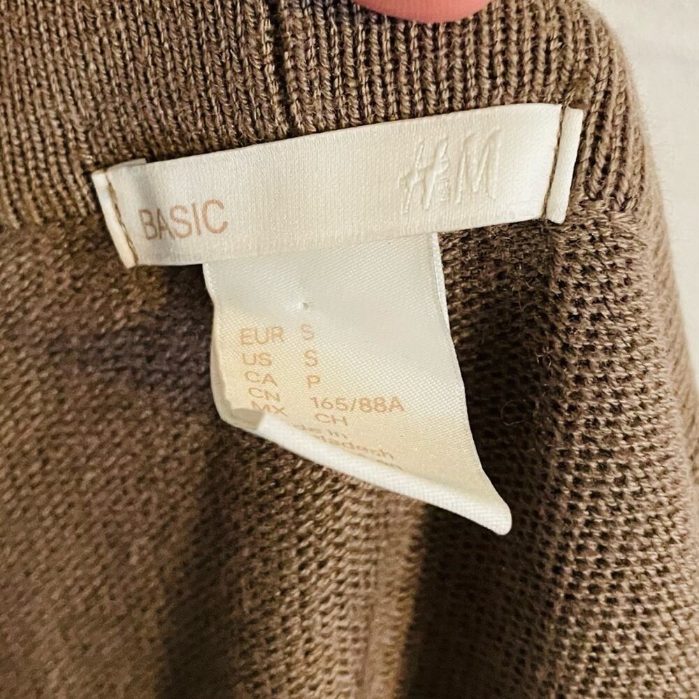 H&M Cardigan - Picture 5 of 6
